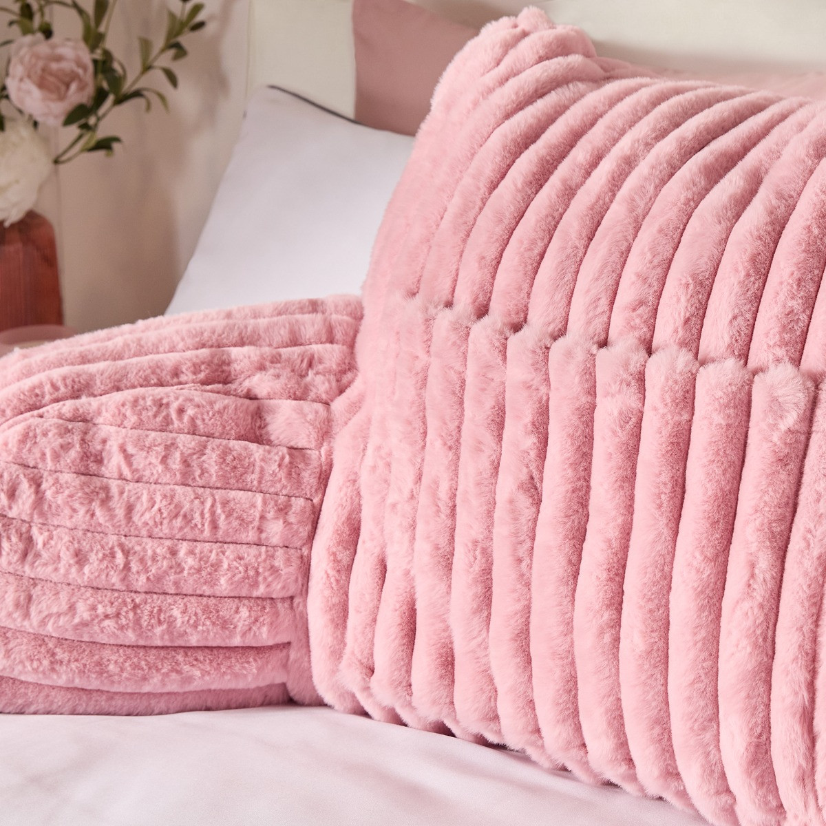 OHS Ribbed Faux Fur Cuddle Cushion with Heatable Pocket - Blush>