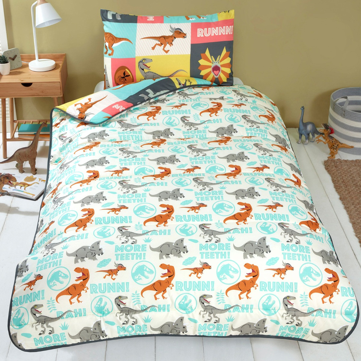 Jurassic World Dinosaur Patches Reversible Coverless Duvet Set - Multi>