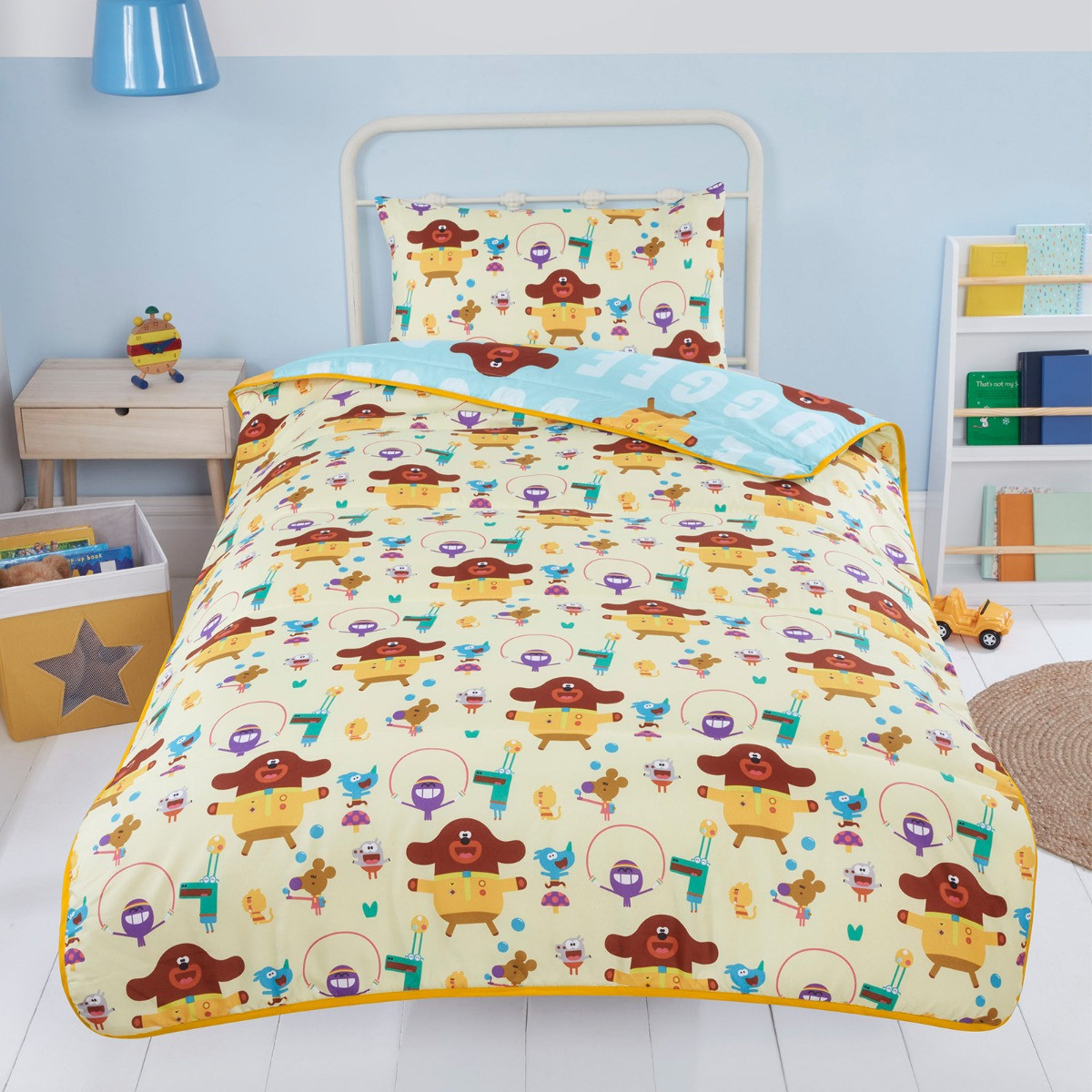 Hey Duggee Cheer Reversible Coverless Duvet Cover Set - Multi>