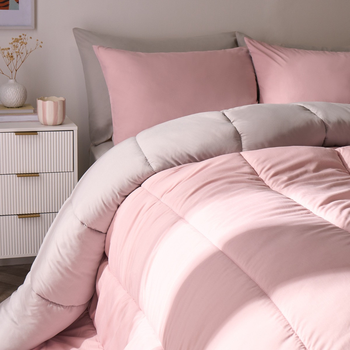 OHS Coverless 10.5 Duvet & Pillowcase, Blush/Silver - King>