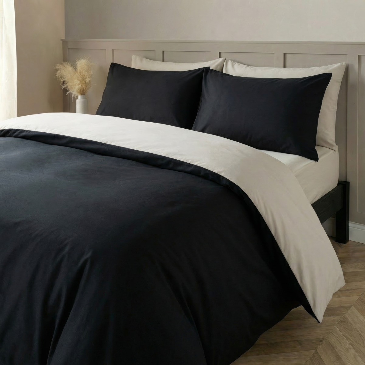 OHS Reversible Duvet Cover Set - Black/Natural>
