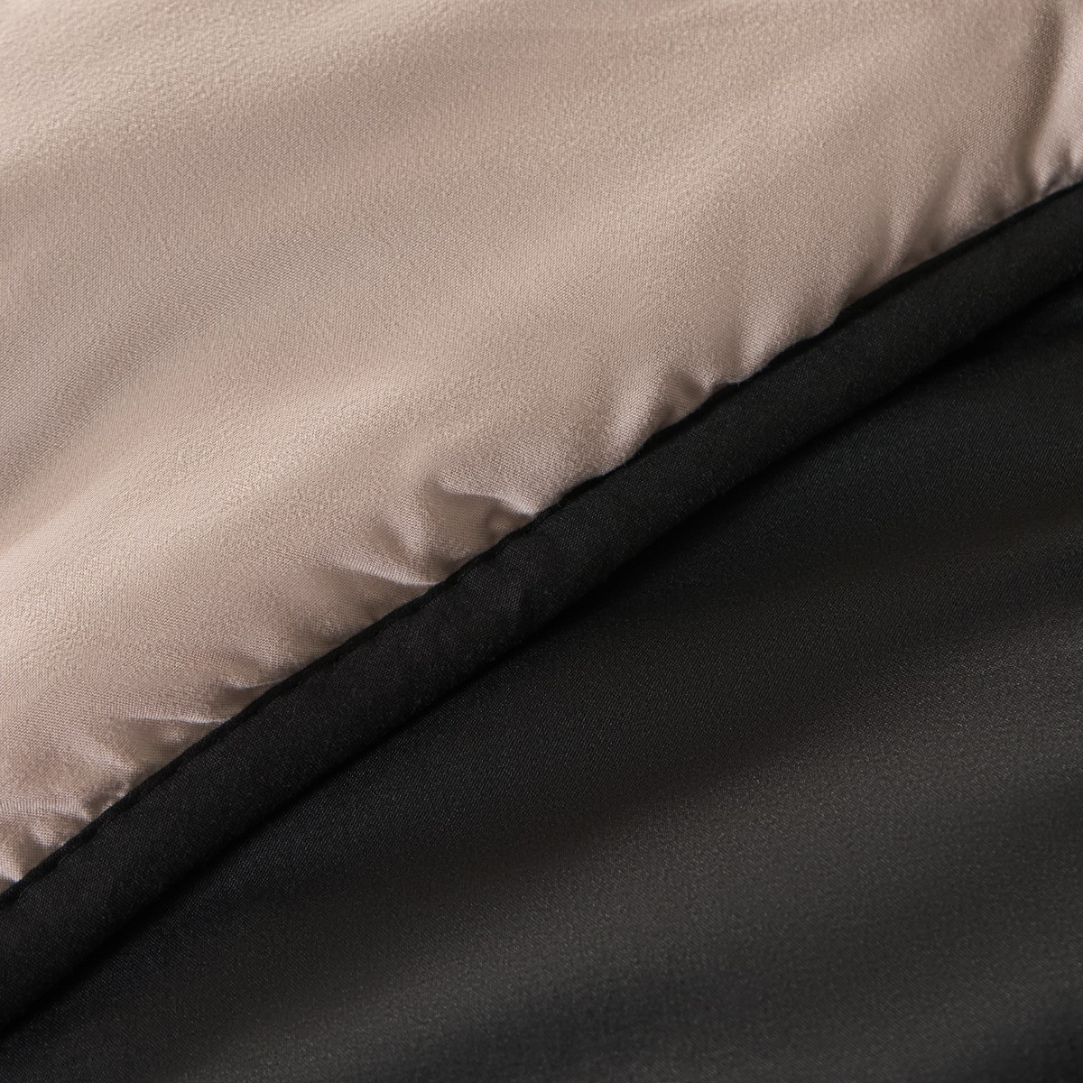 OHS Coverless 10.5 Tog Reversible Duvet & Pillowcase, Black/Stone - Double>