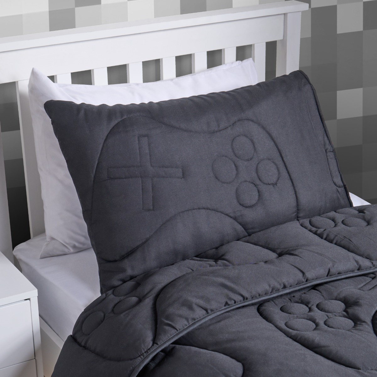 OHS Coverless Gaming Quilted 7.5 Tog Duvet Set, Black - Double>
