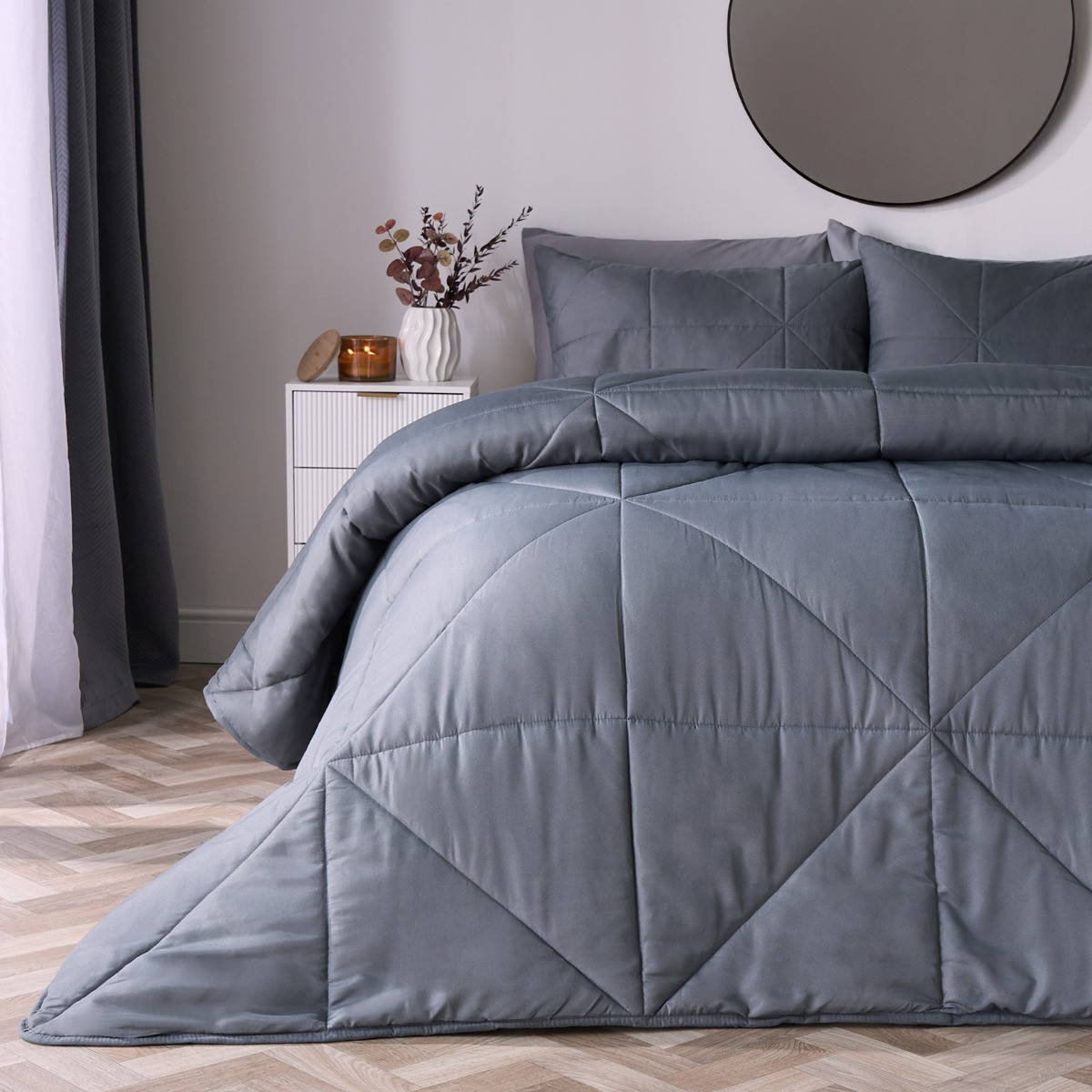OHS Coverless Geo Quilted 7.5 Tog Duvet Set - Grey>
