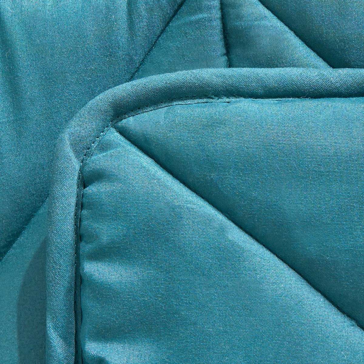 OHS Coverless Geo Quilted 7.5 Tog Duvet Set, Teal - King>