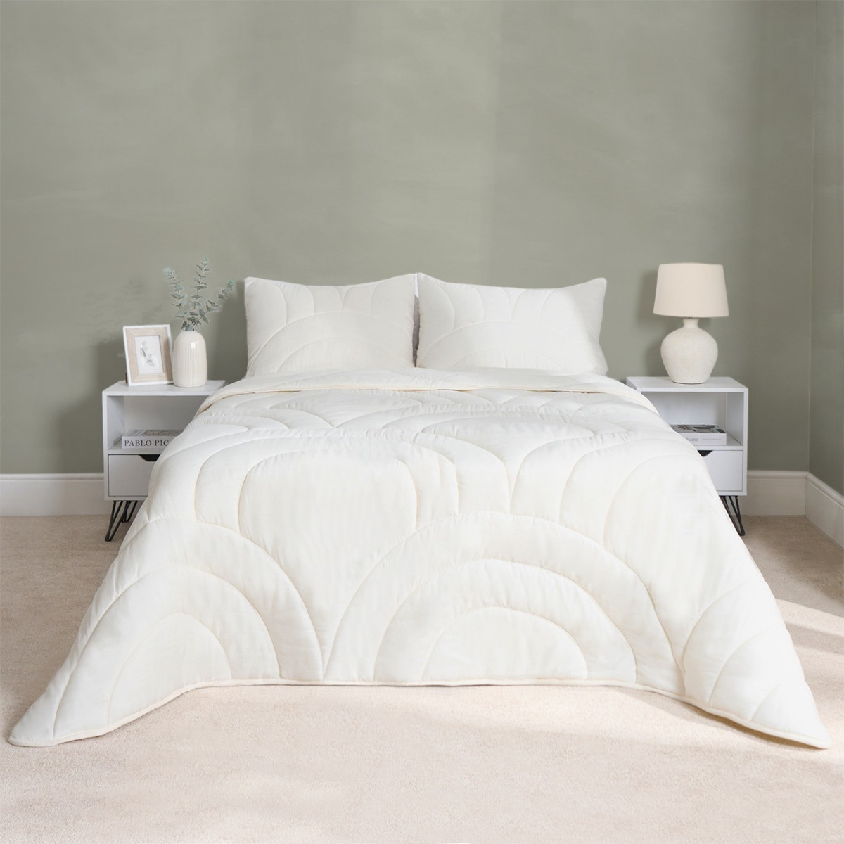 OHS Coverless Arches Quilted 7.5 Tog Duvet Set, Cream - King>