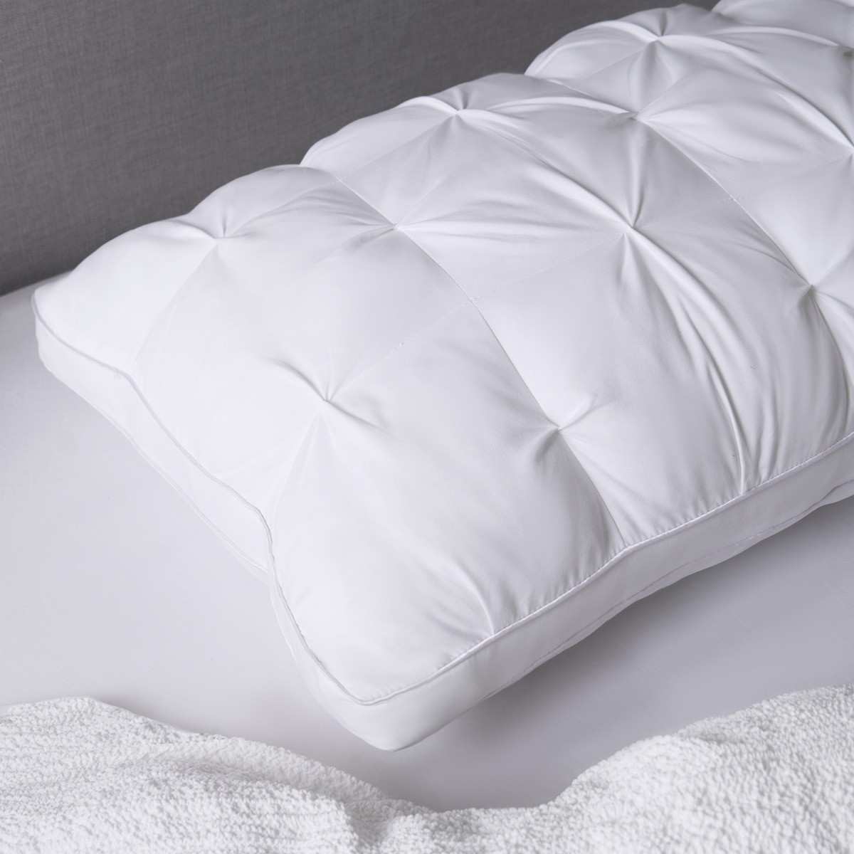 OHS Quilted Hotel Pillow - White>