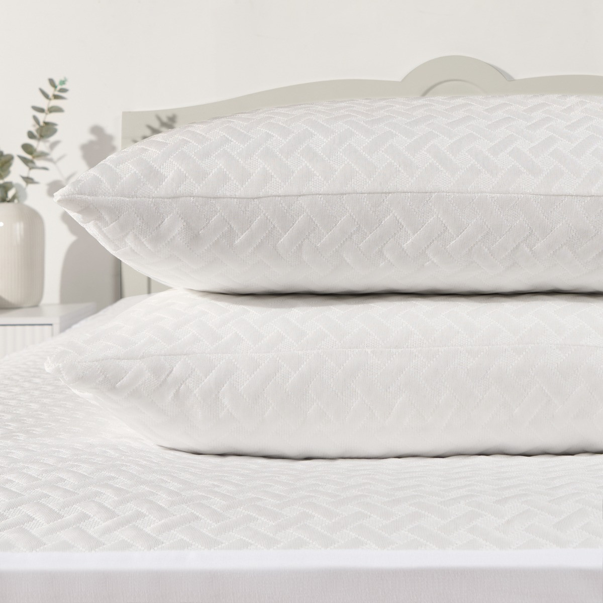 OHS Cooling Pillow Protectors, White - 2 Pack>