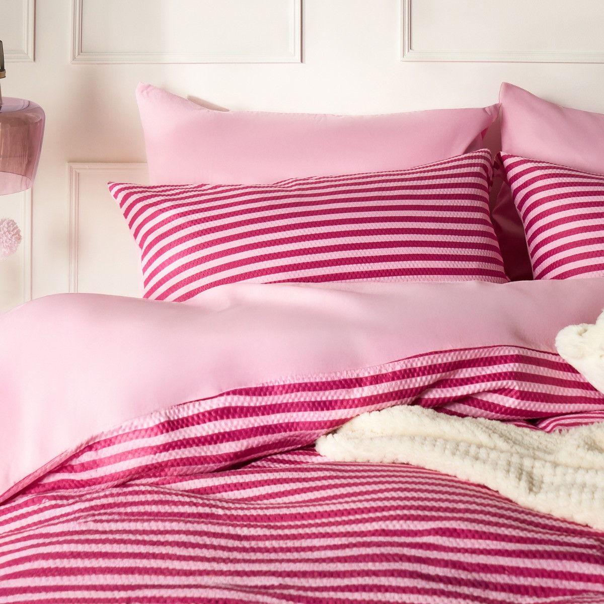 OHS Waffle Stripe Luxury Duvet Cover Set - Pink>