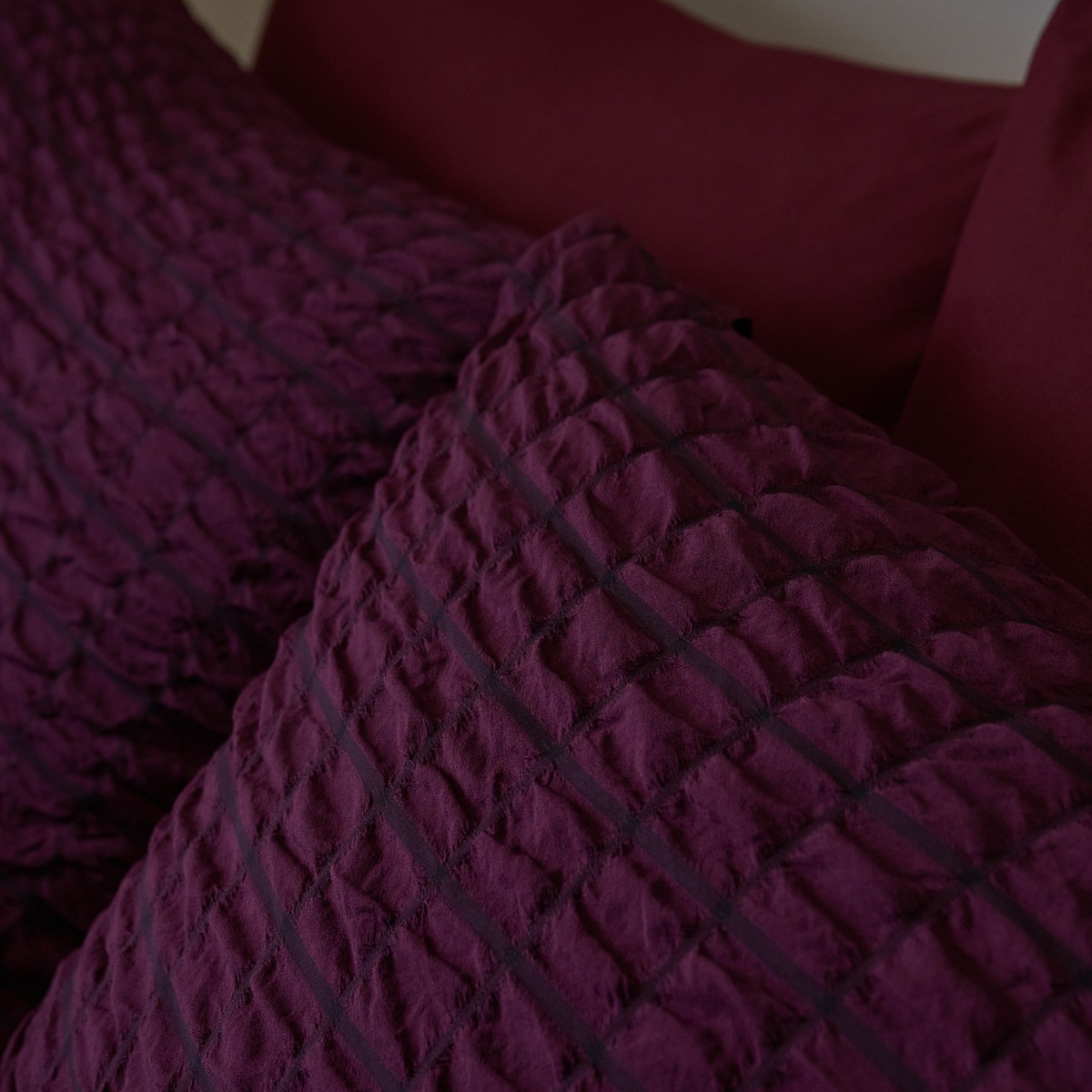 OHS Geometric Seersucker Duvet Cover Set - Wine>