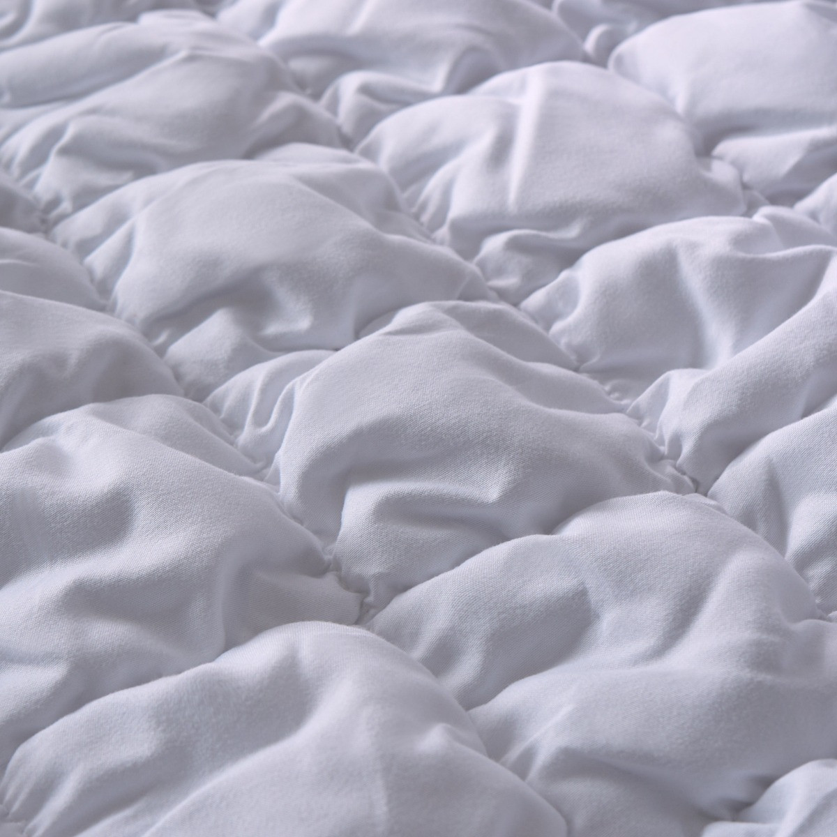 OHS Quilted Seersucker Duvet Cover Set, White - King>