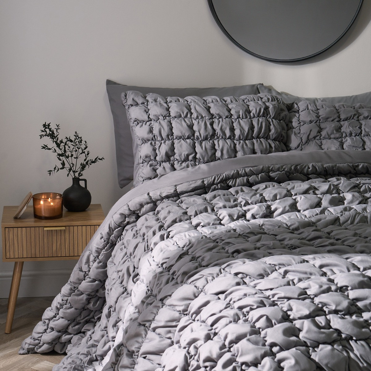 OHS Quilted Seersucker Duvet Cover Set, Grey - Single>