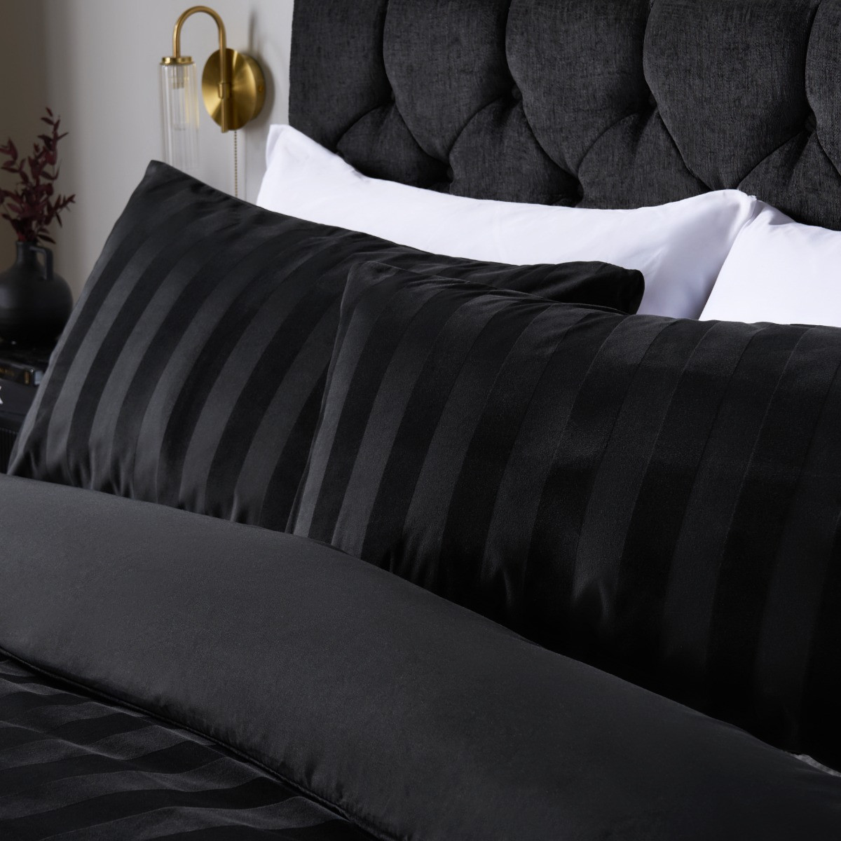 OHS Velvet Stripe Duvet Cover Set, Black - King>