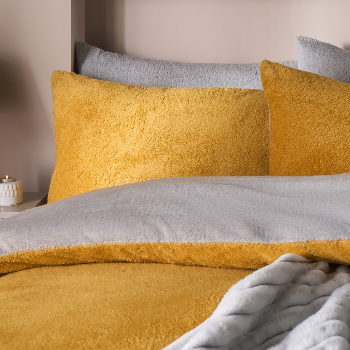 OHS Teddy Fleece Reversible Duvet Cover Set - Ochre/Grey>