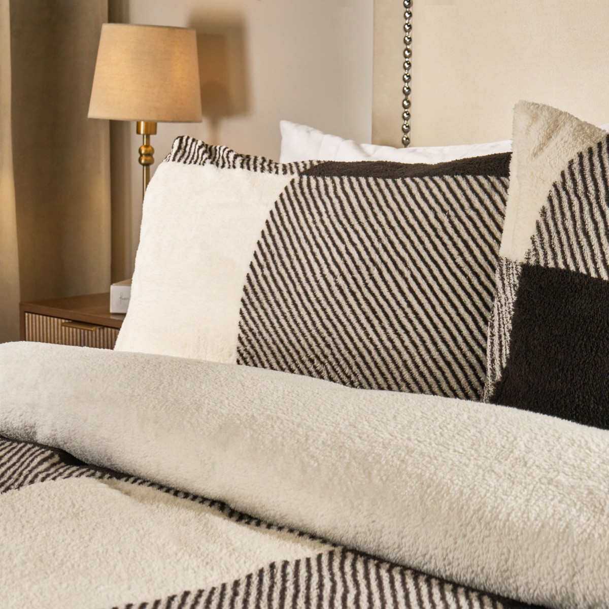 OHS Gingham Check Teddy Duvet Cover Set - Monochrome>