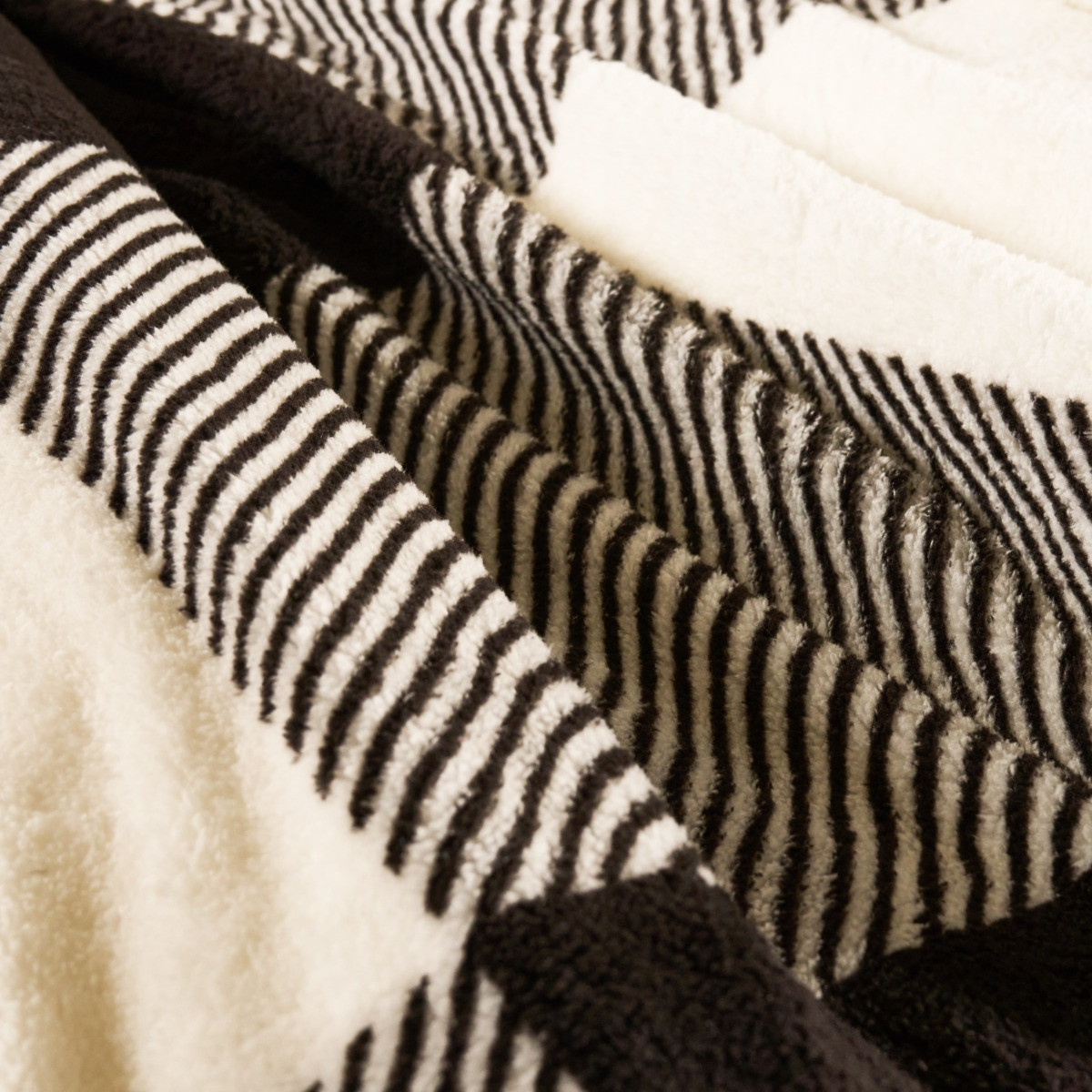 OHS Gingham Check Teddy Duvet Cover Set, Monochrome - Double>