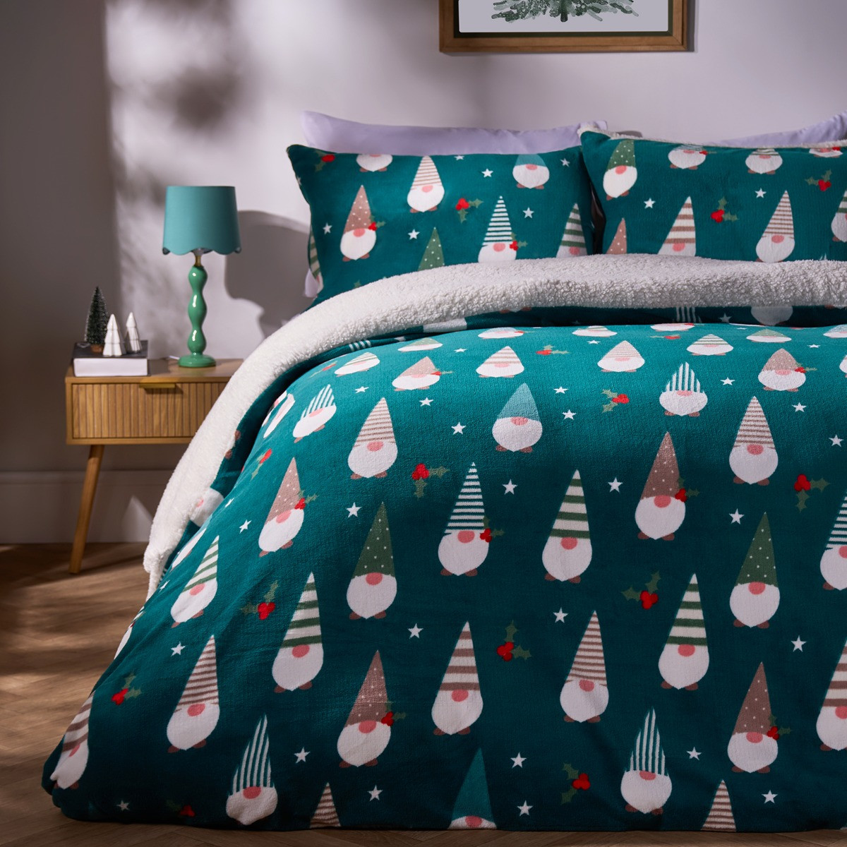 OHS Gonk Fleece Duvet Cover Set, Green - King>