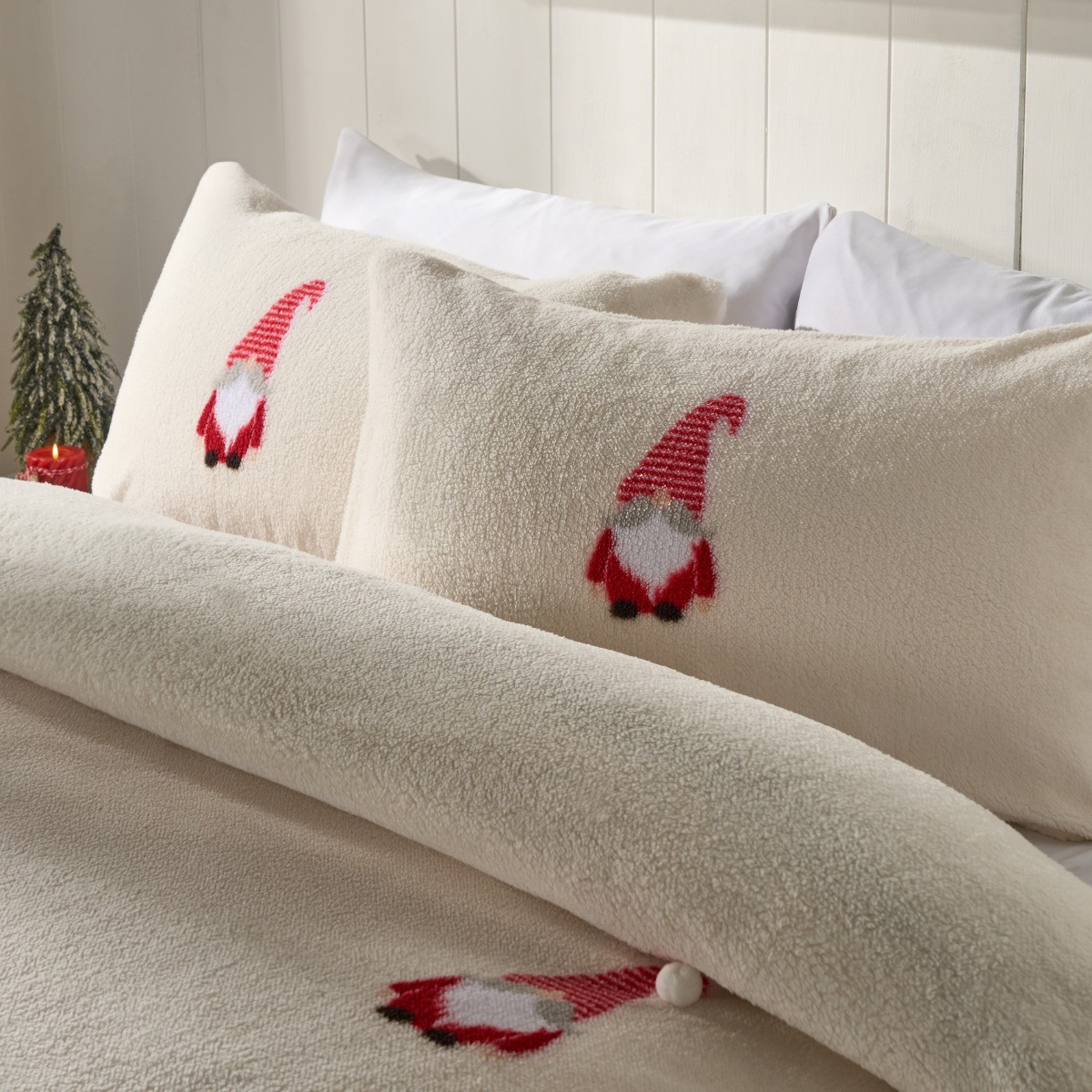 OHS Tufted Gonk Teddy Duvet Cover Set, Cream - King>