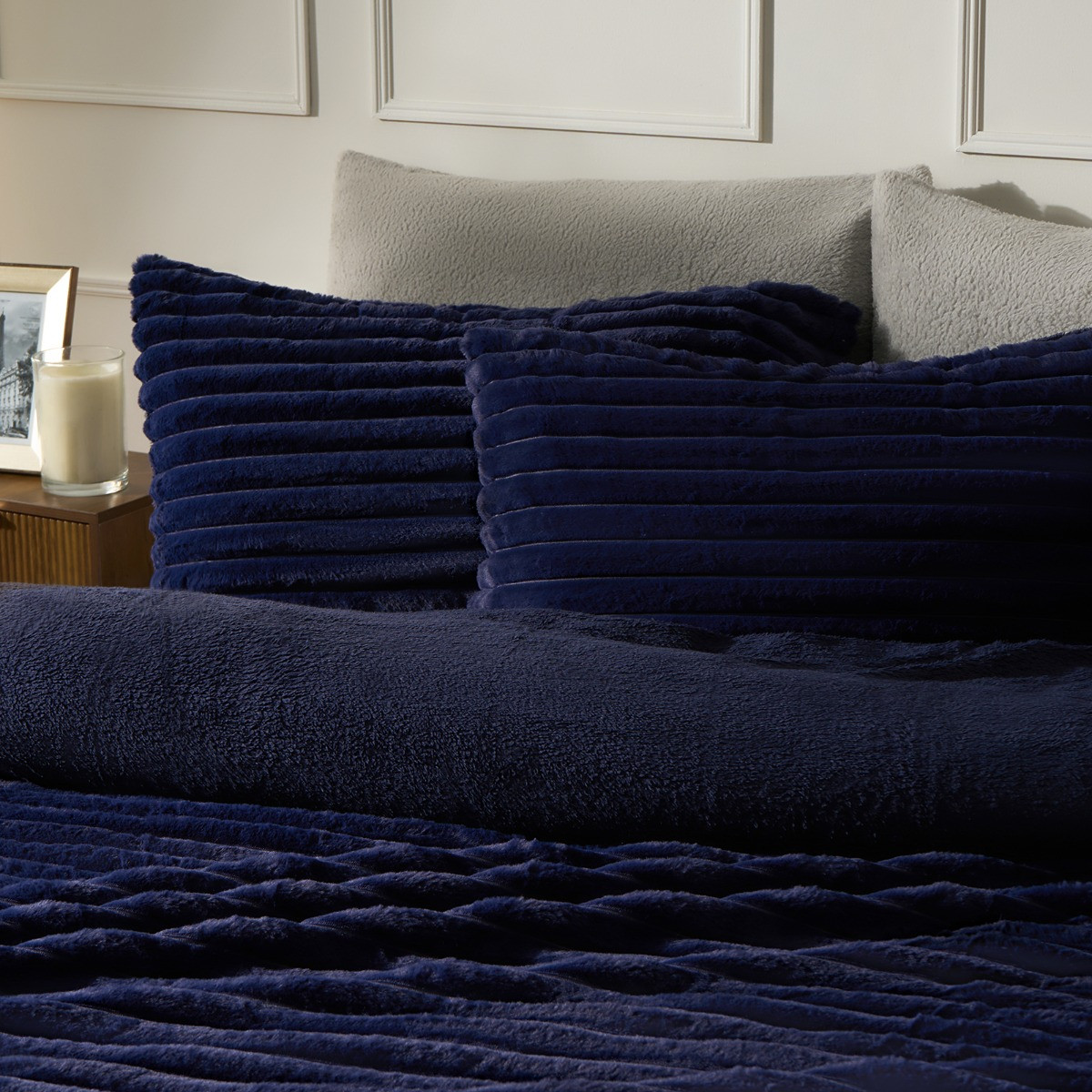 OHS Ribbed Faux Fur Duvet Cover Set - Navy>