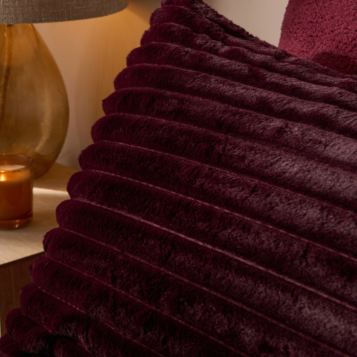 OHS Ribbed Faux Fur Duvet Cover Set - Burgundy>