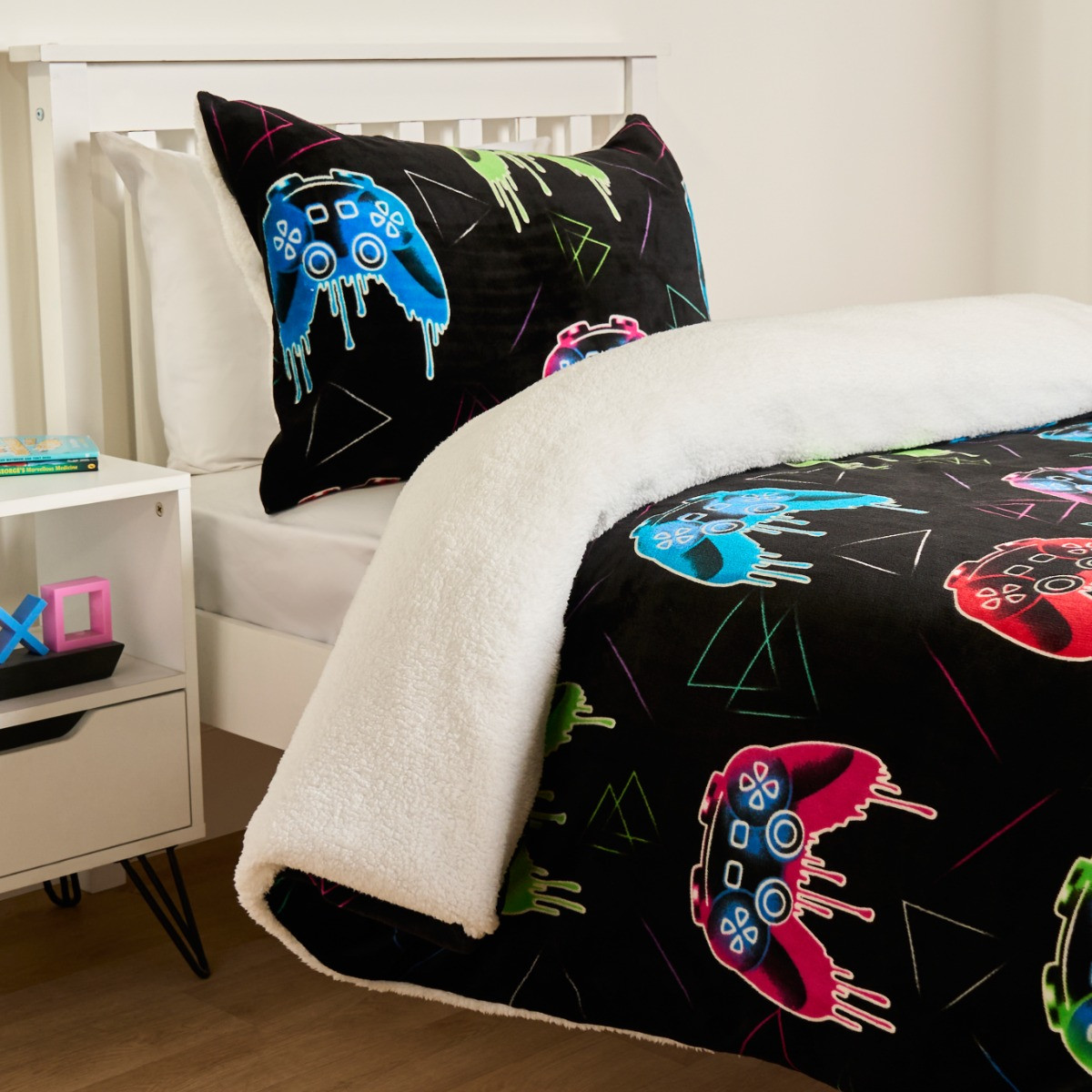OHS Gaming Glow In The Dark Duvet Set - Black>