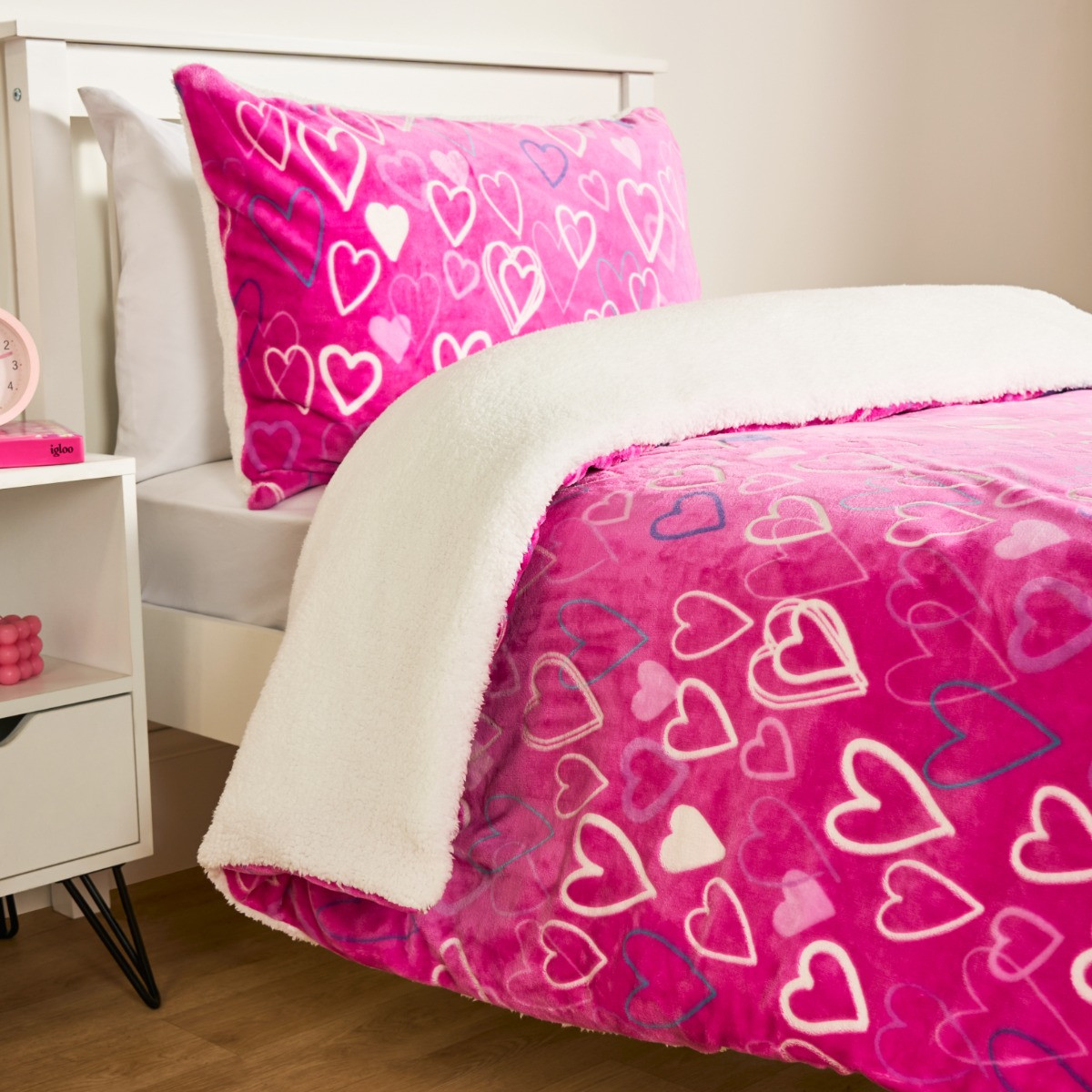 OHS Heart Printed Glow In The Dark Duvet Set, Pink - Double>
