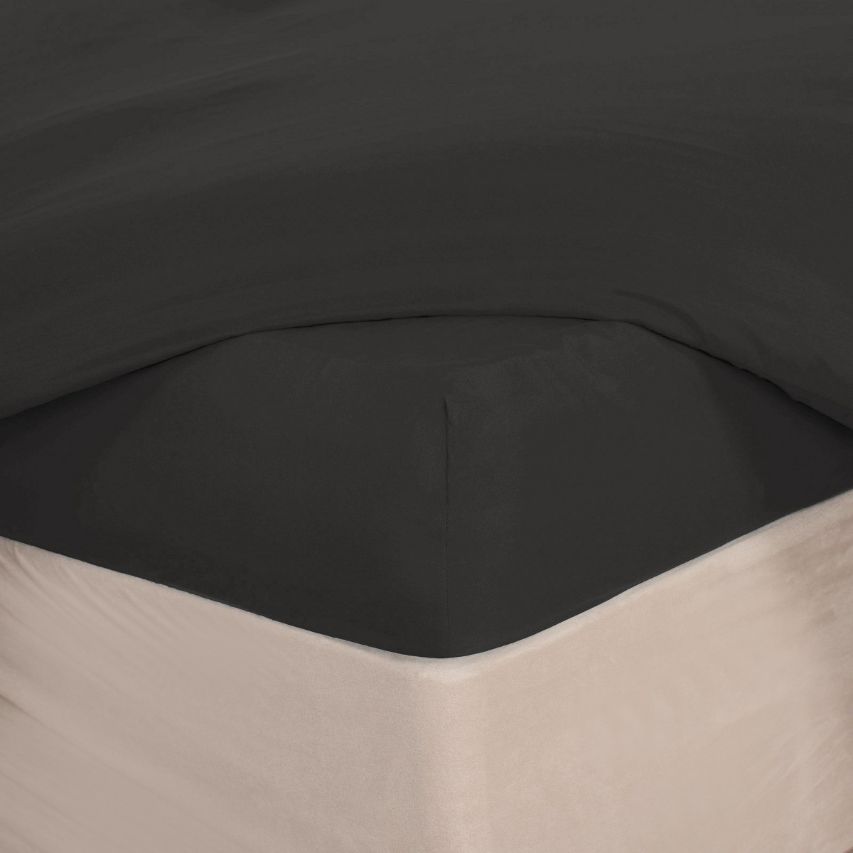 OHS Easy Care Polycotton Deep Fitted Sheet - Black>