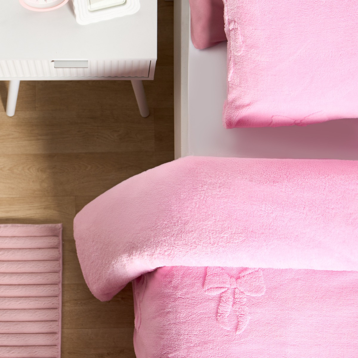 OHS Bows Tufted Teddy Fleece Duvet Cover Set, Pink - Single>