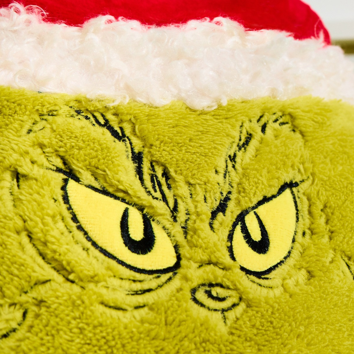 OHS The Grinch Cuddle Cushion - Green>