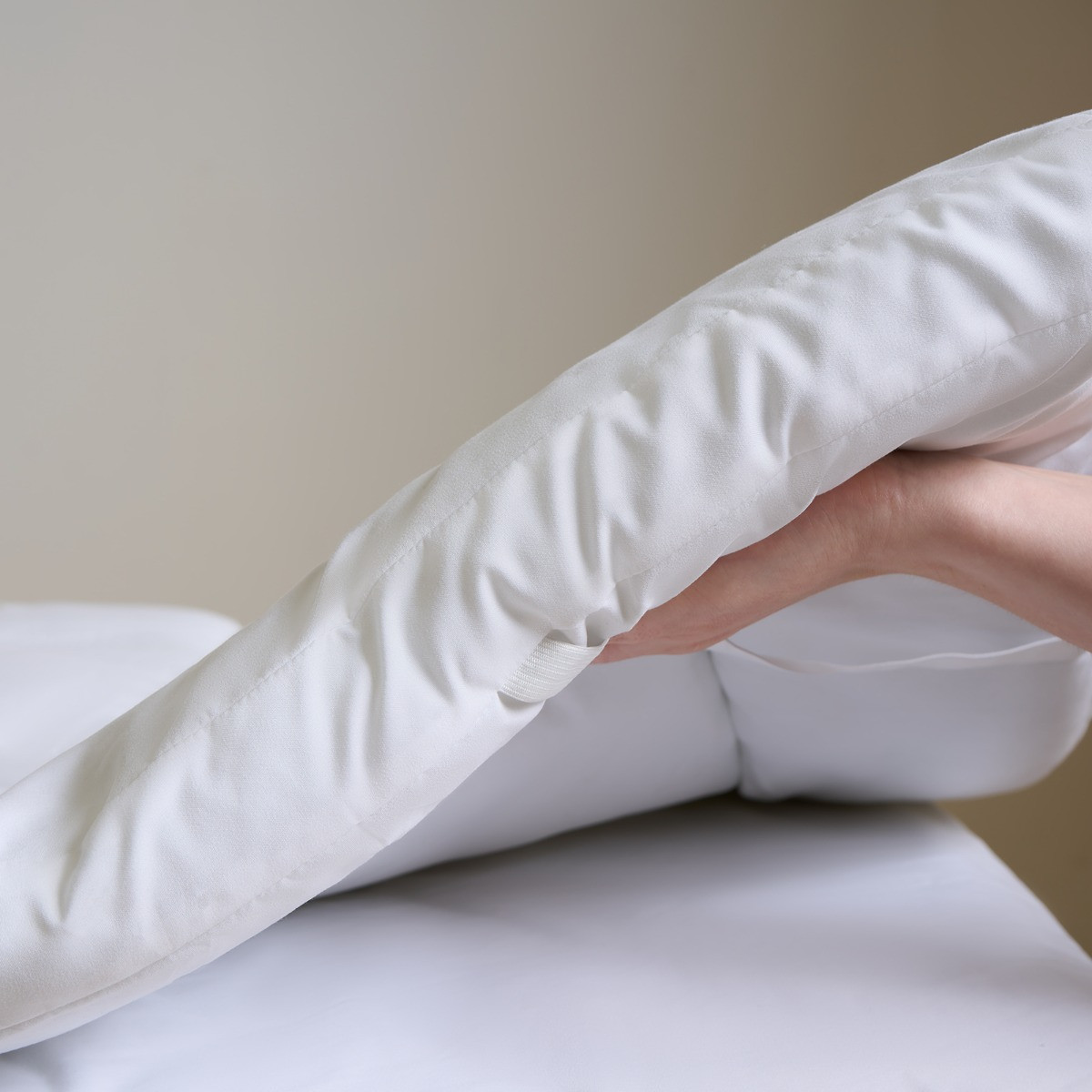 OHS Luxury Deep Fill Mattress Topper, White - Double>