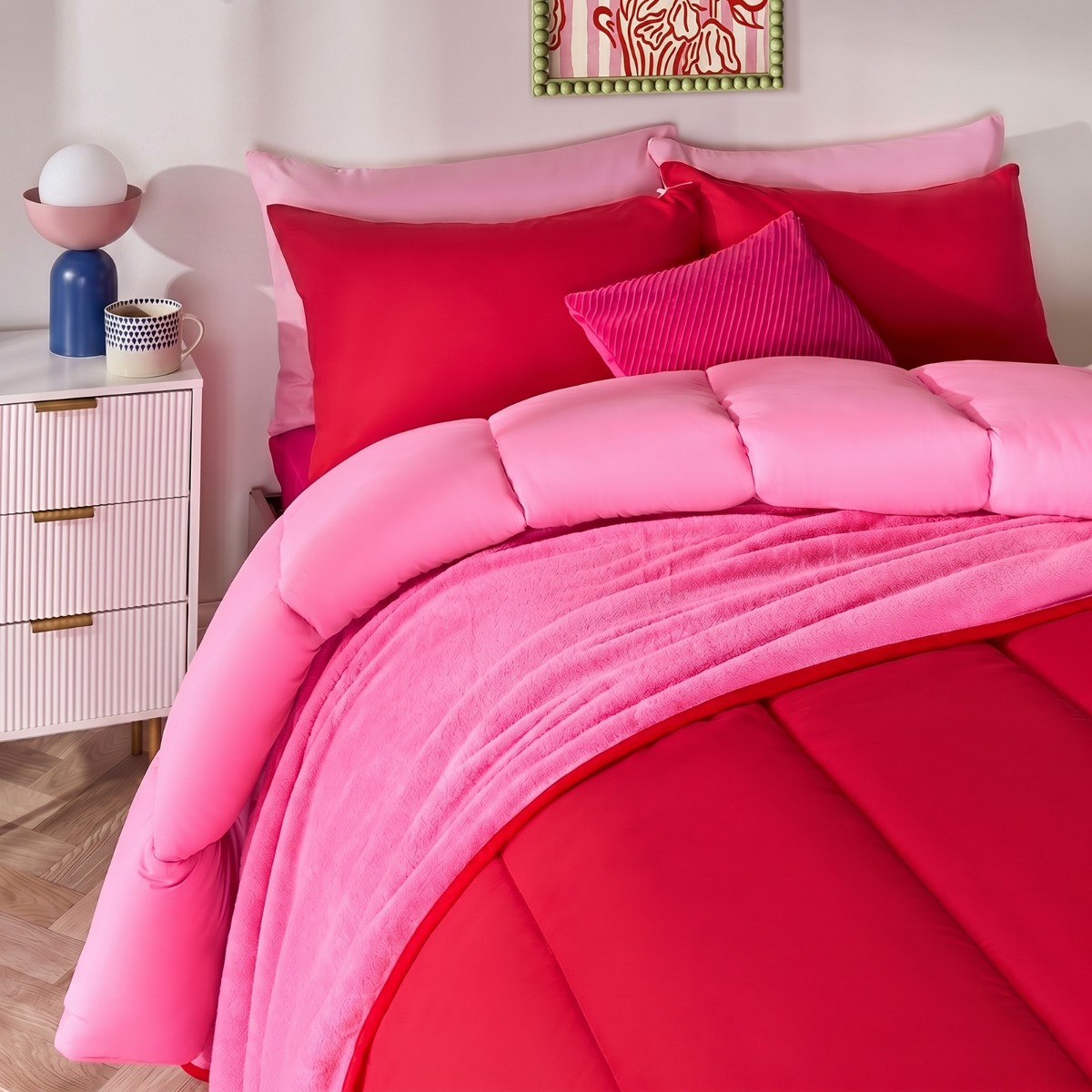 OHS Coverless 10.5 Tog Reversible Duvet Set - Hot Pink/Red>