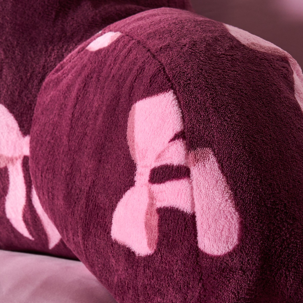OHS Bow Print Cuddle Cushion - Burgundy>