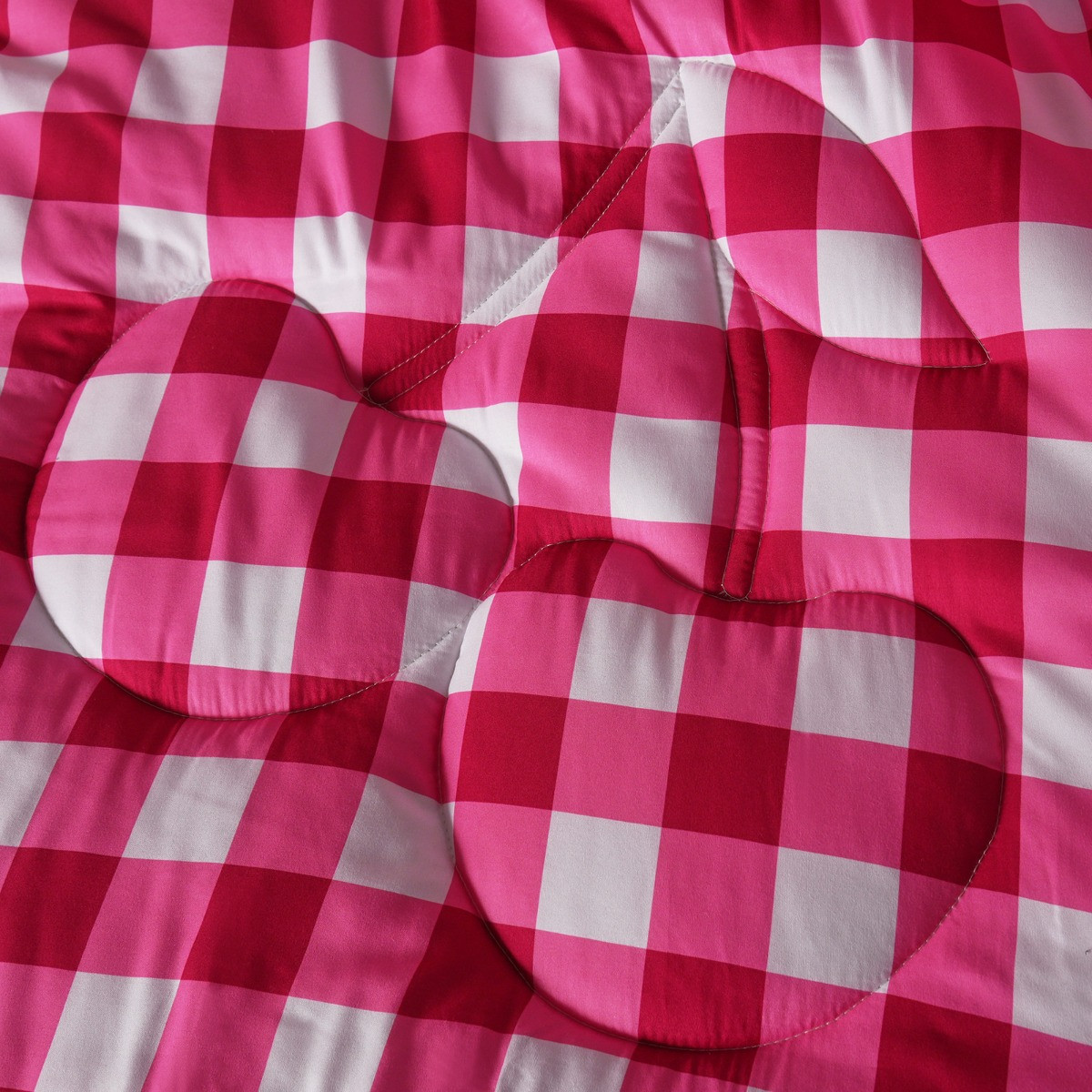 OHS Cherry Gingham Quilted Coverless 7.5 Tog Duvet Set - Red>