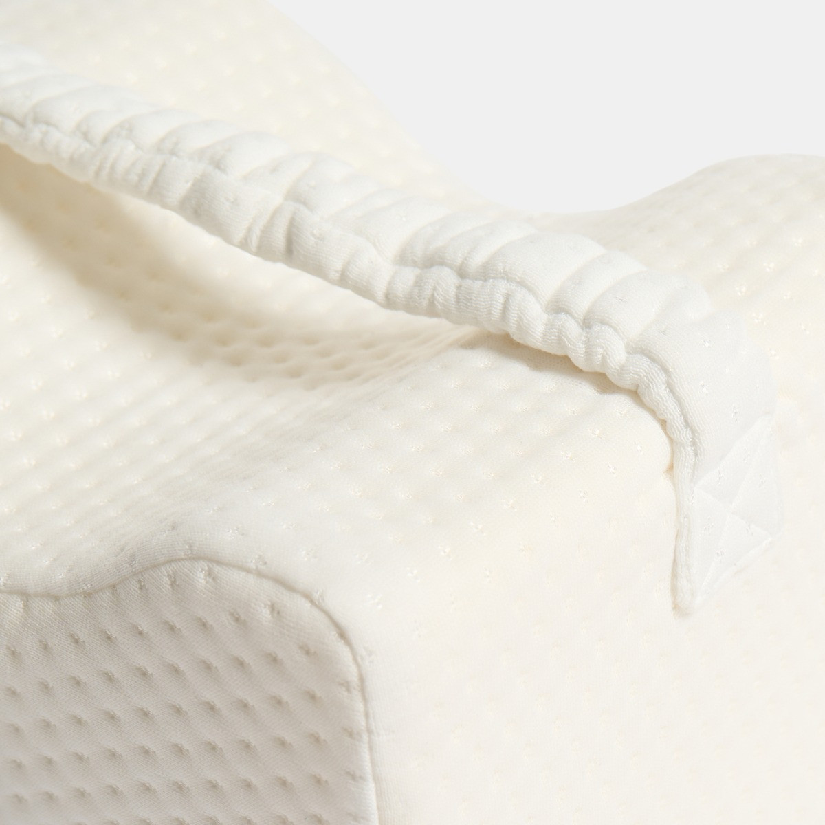 OHS Side Sleeper Wedge Knee Pillow - White>