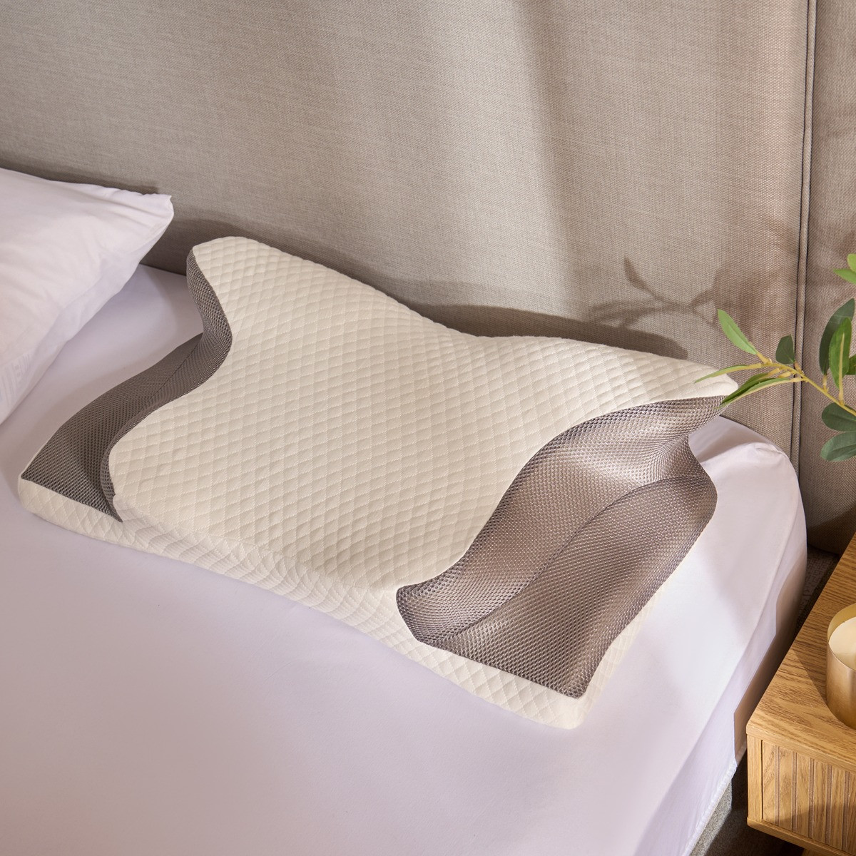 OHS Supportive Neck Pillow - White>