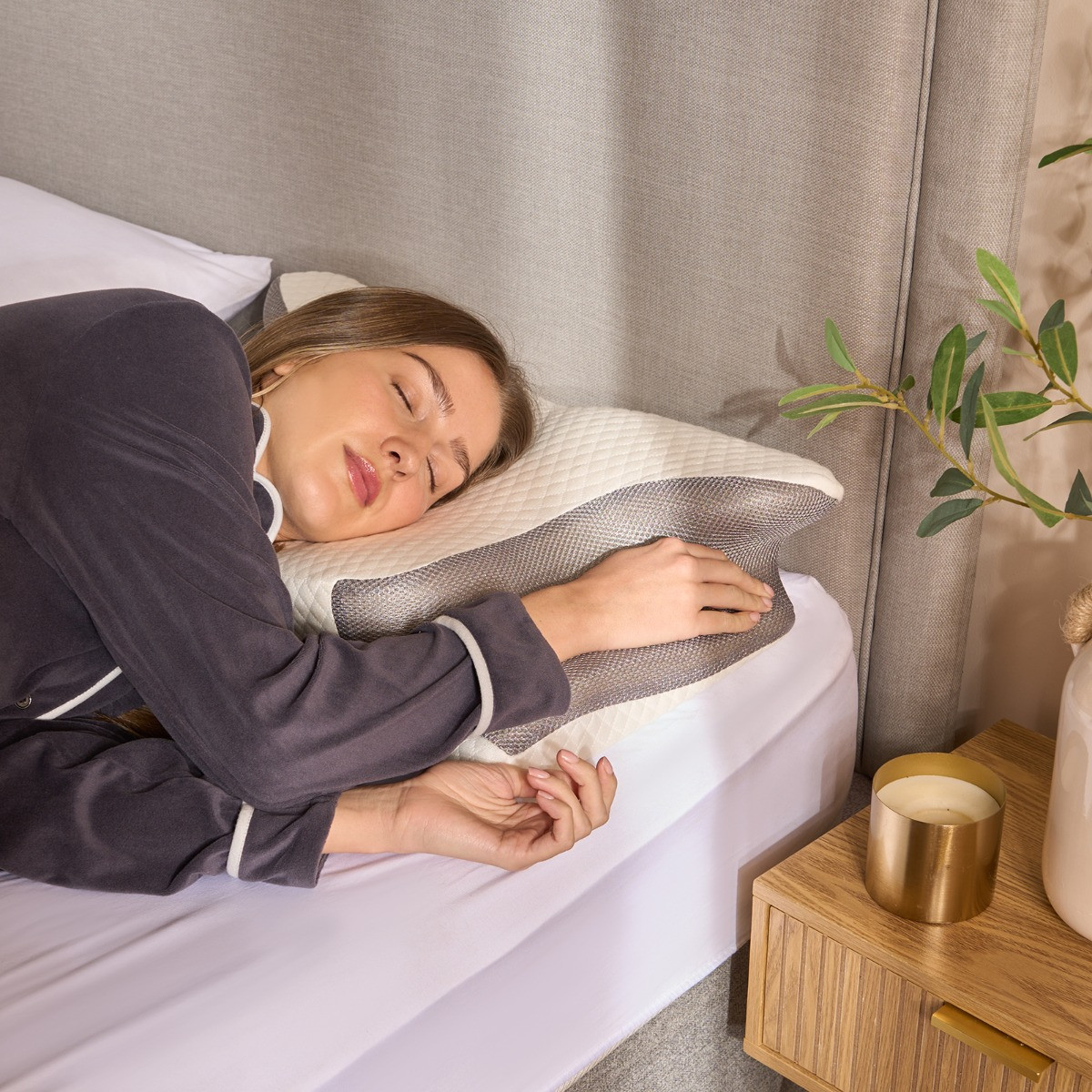 OHS Supportive Neck Pillow - White>