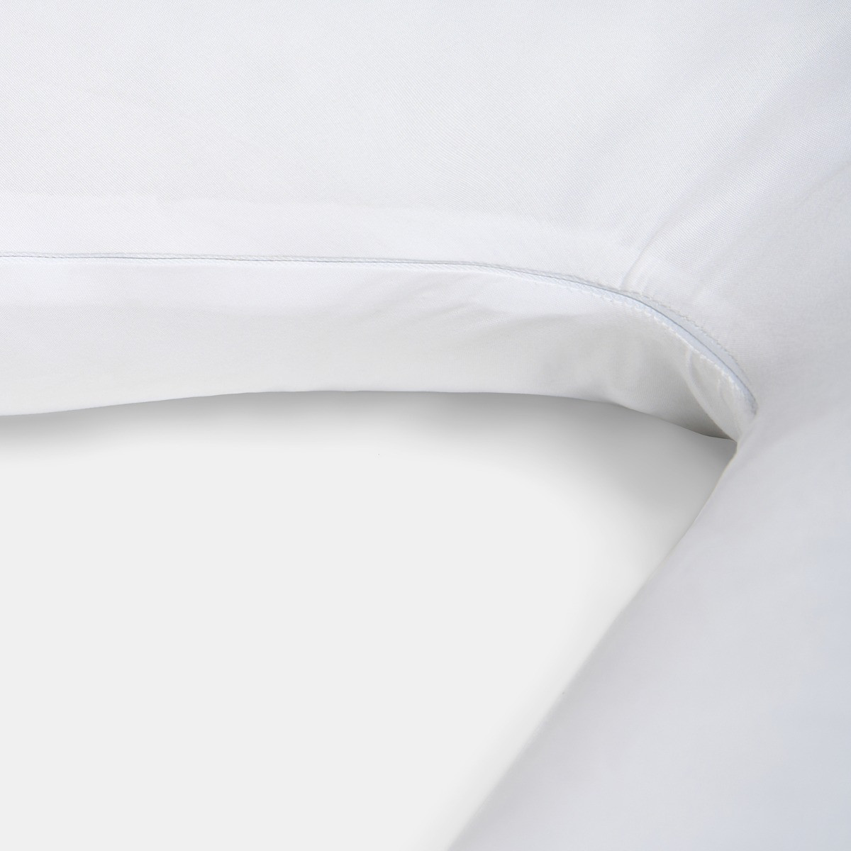 OHS V Pillow - White>