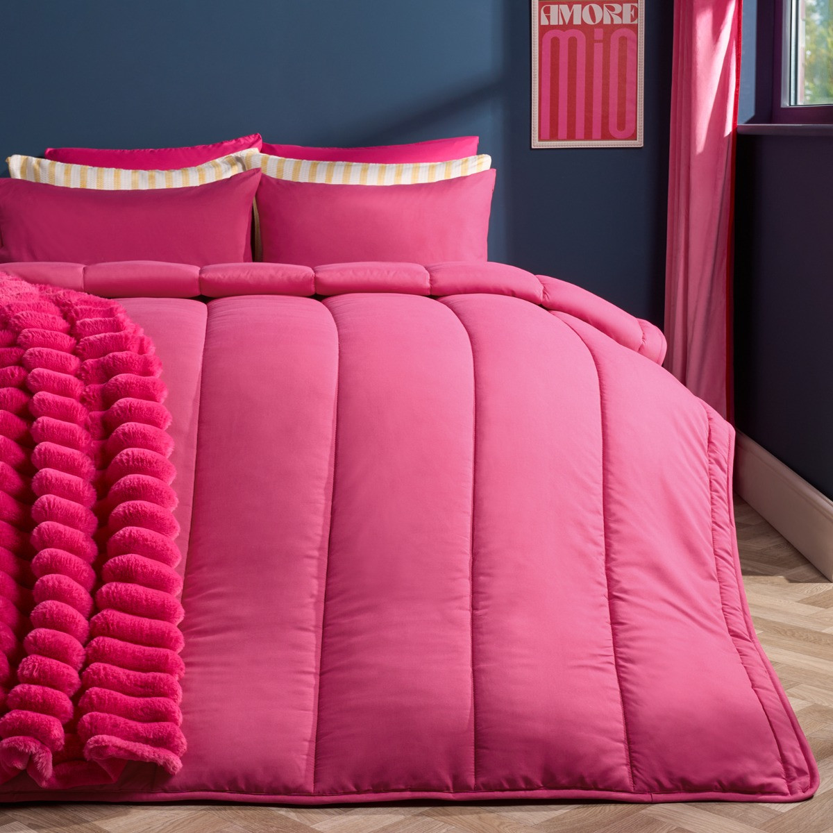 OHS Coverless 10.5 Tog Duvet Set, Hot Pink - Double>