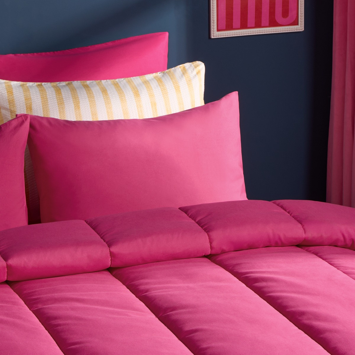 OHS Coverless 10.5 Tog Duvet Set - Hot Pink>