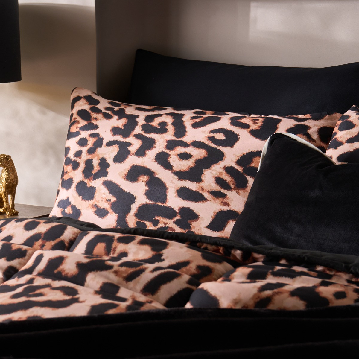 OHS Leopard Print Coverless 10.5 Tog Duvet Set, Natural - Double>
