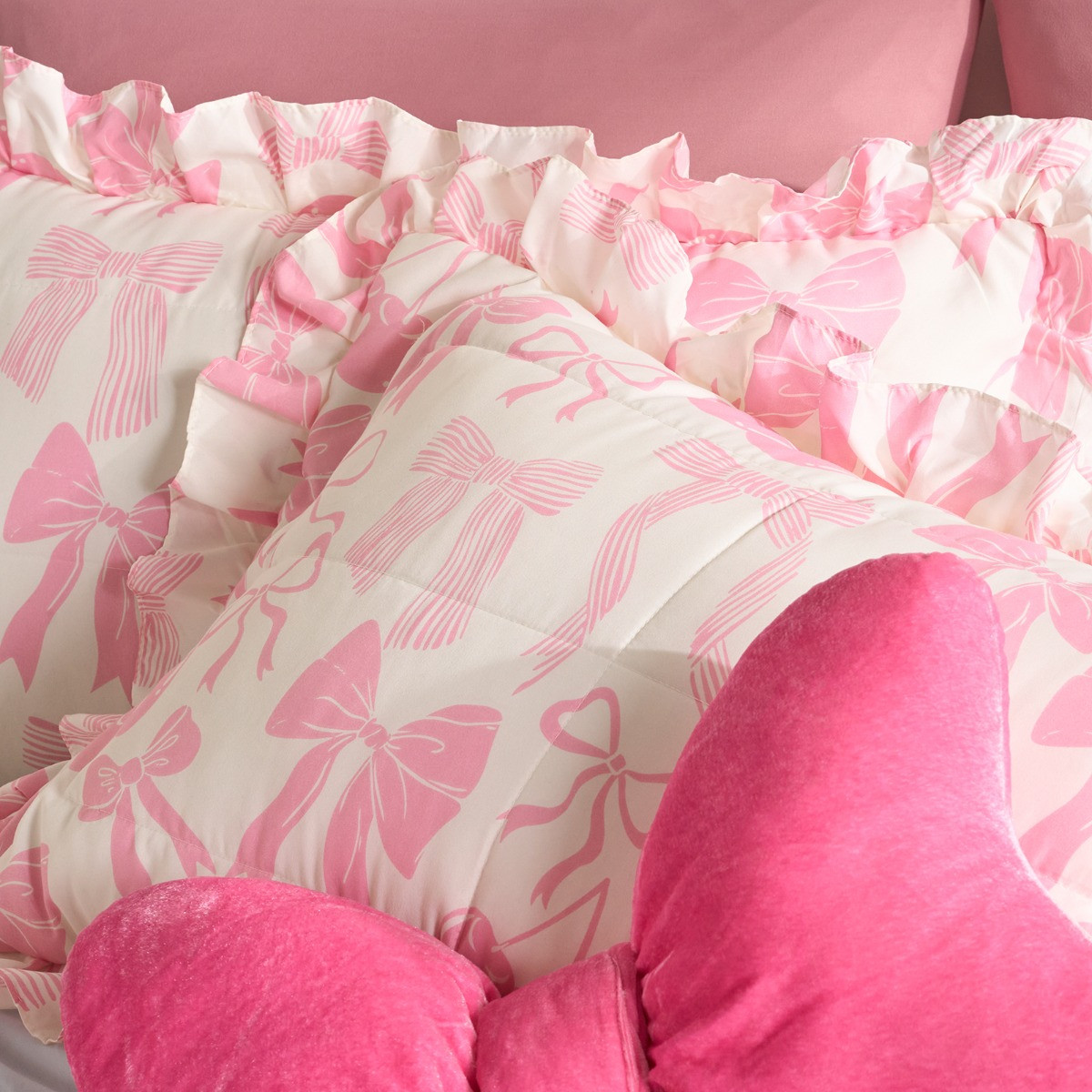 OHS Bow Print Frill Edge Coverless 7.5 Tog Duvet Set, Pink - King>