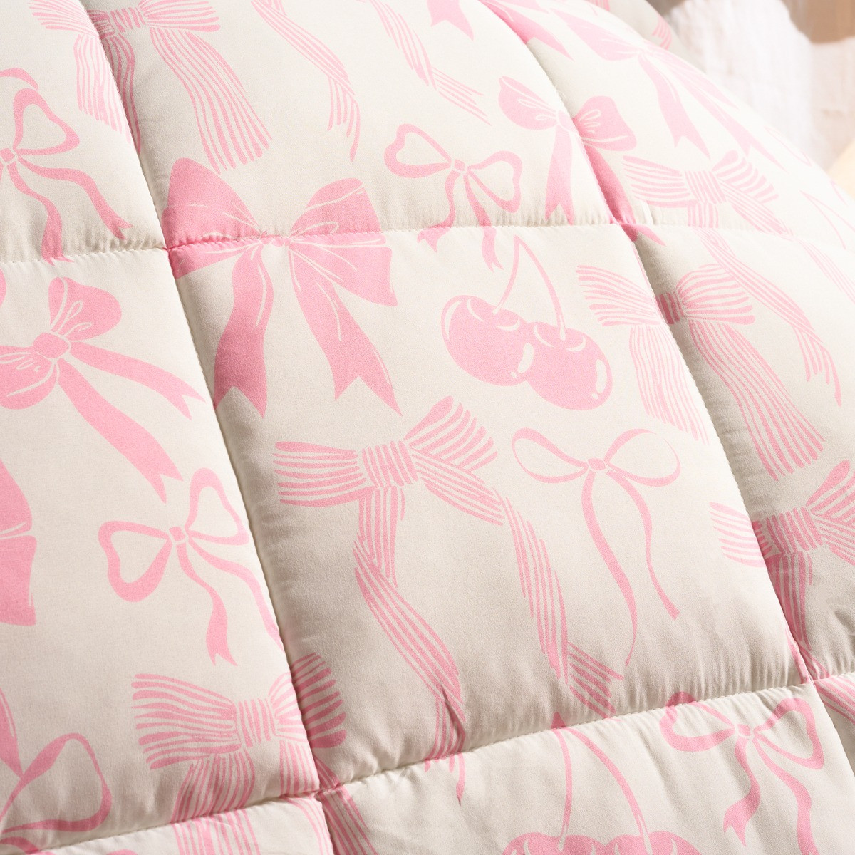 OHS Bow Print Frill Edge Coverless 7.5 Tog Duvet Set, Pink - King>