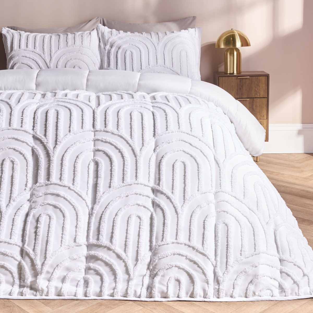 OHS Tufted Arches Quilted Coverless 7.5 Tog Duvet Set - White>
