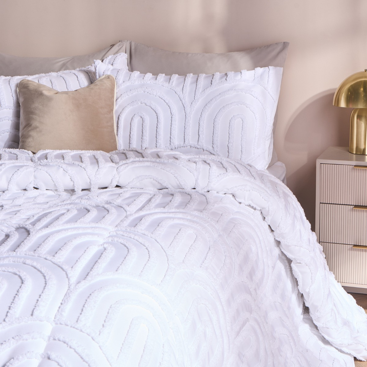 OHS Tufted Arches Quilted Coverless 7.5 Tog Duvet Set, White - Double>