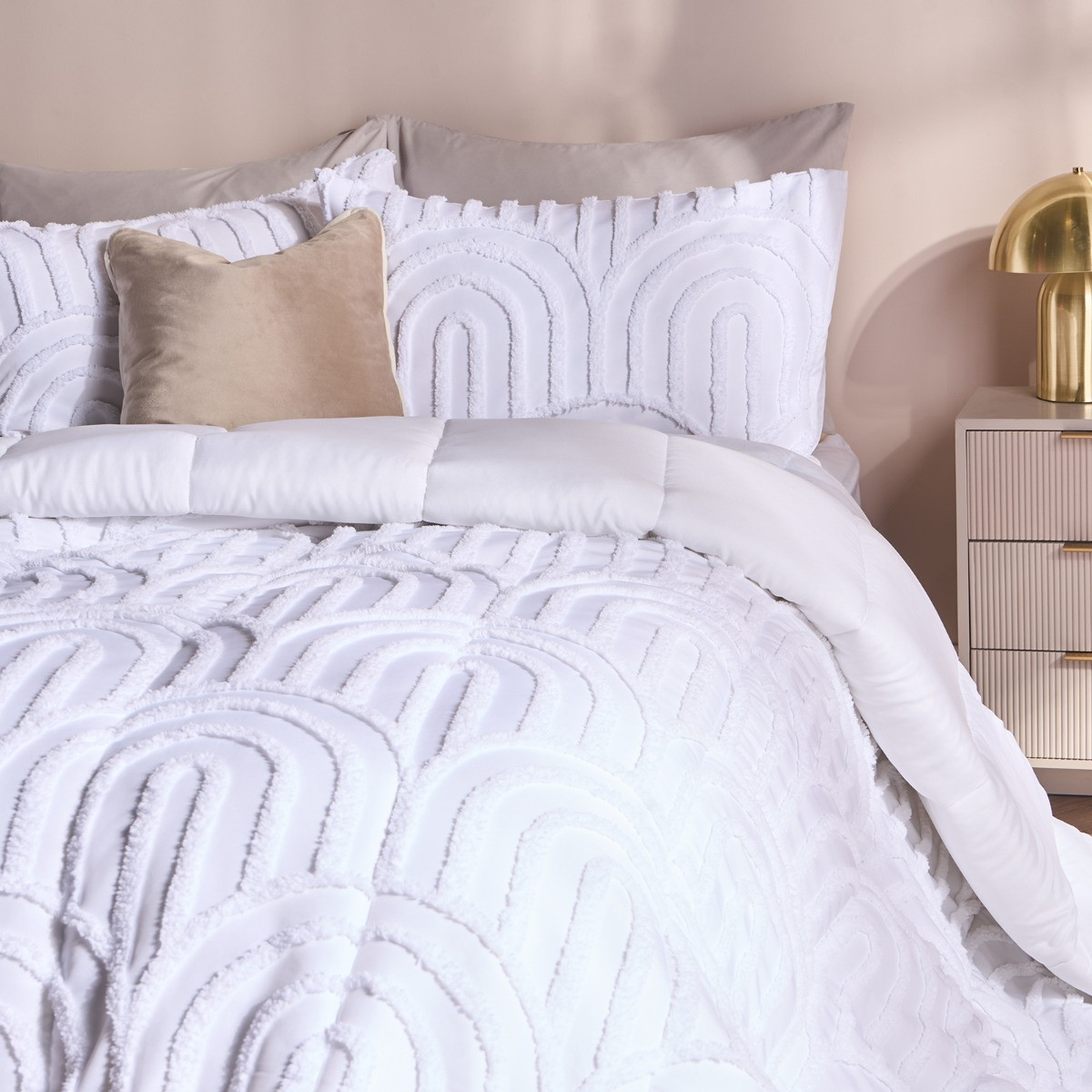 OHS Tufted Arches Quilted Coverless 7.5 Tog Duvet Set, White - Double>