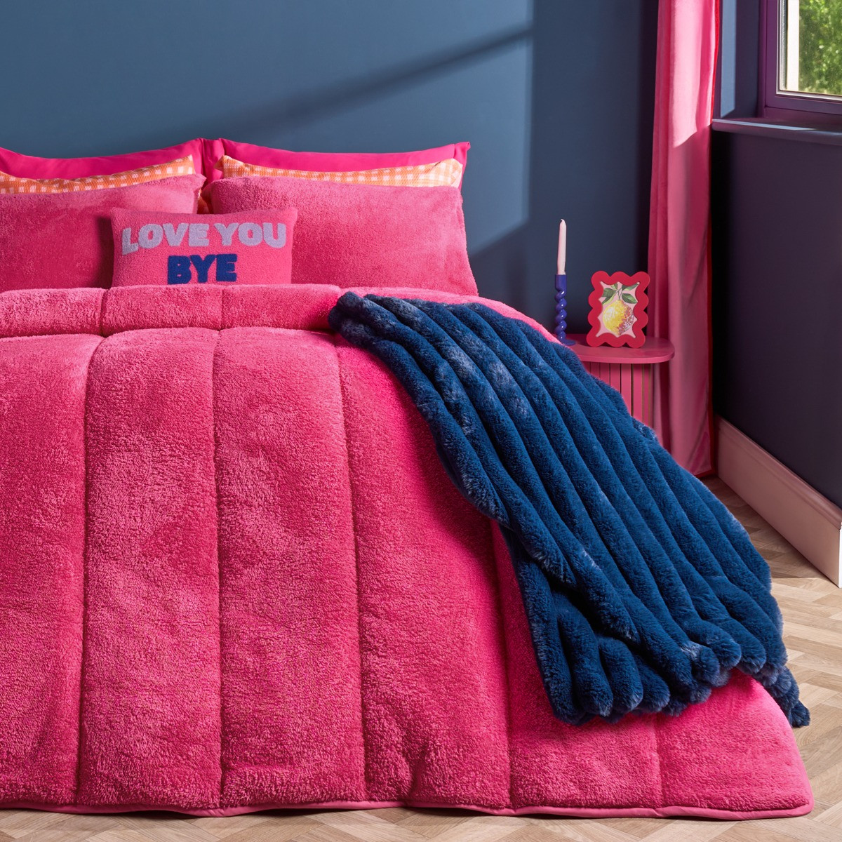OHS Teddy Coverless 10.5 Tog Duvet Set, Hot Pink - Double>