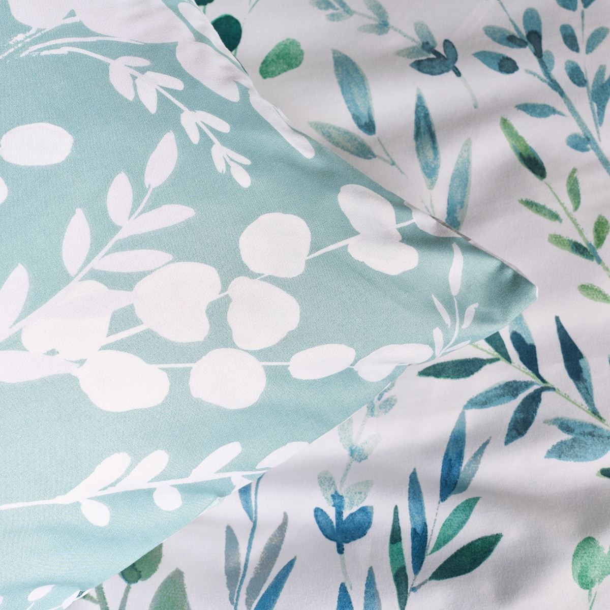 OHS Watercolour Floral Duvet Set, Green - Super King>