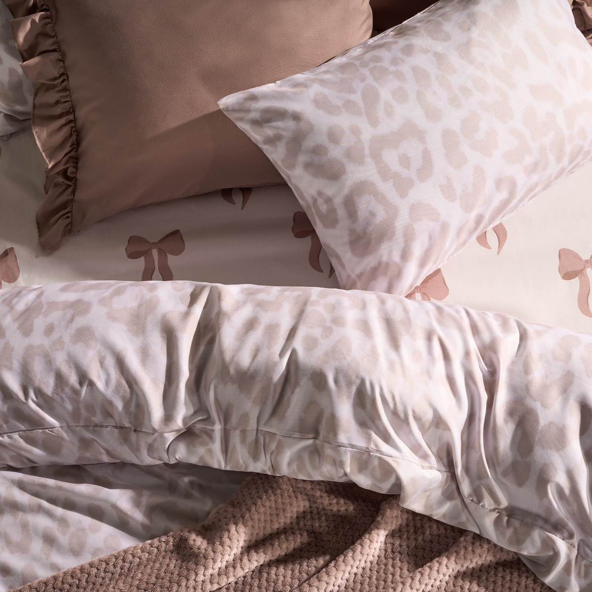 OHS Leopard Print Duvet Cover Set, Stone - Double>