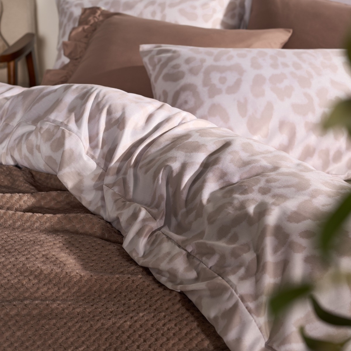 OHS Leopard Print Duvet Cover Set, Stone - Double>