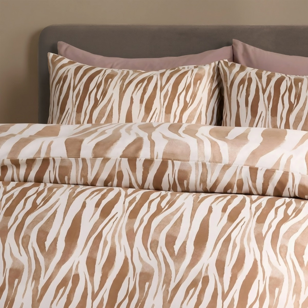 OHS Watercolour Zebra Print Duvet Set, Beige - Double>